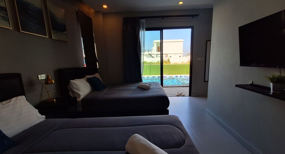 For rent 4 bedrooms villa in Hua Hin, Prachuap Khiri Khan