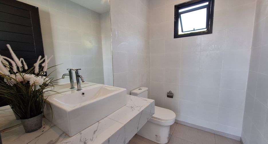 For rent 4 bedrooms villa in Hua Hin, Prachuap Khiri Khan