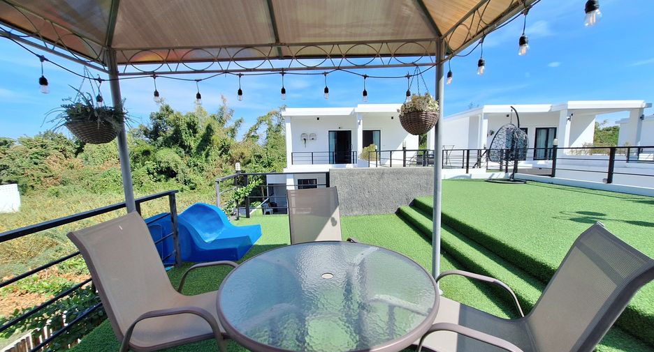 For rent 4 bedrooms villa in Hua Hin, Prachuap Khiri Khan