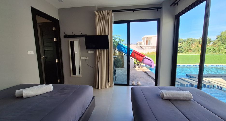 For rent 4 bedrooms villa in Hua Hin, Prachuap Khiri Khan
