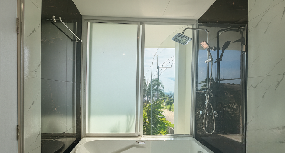 Casa en venta de 5 habitaciones en Bang Lamung, Chonburi