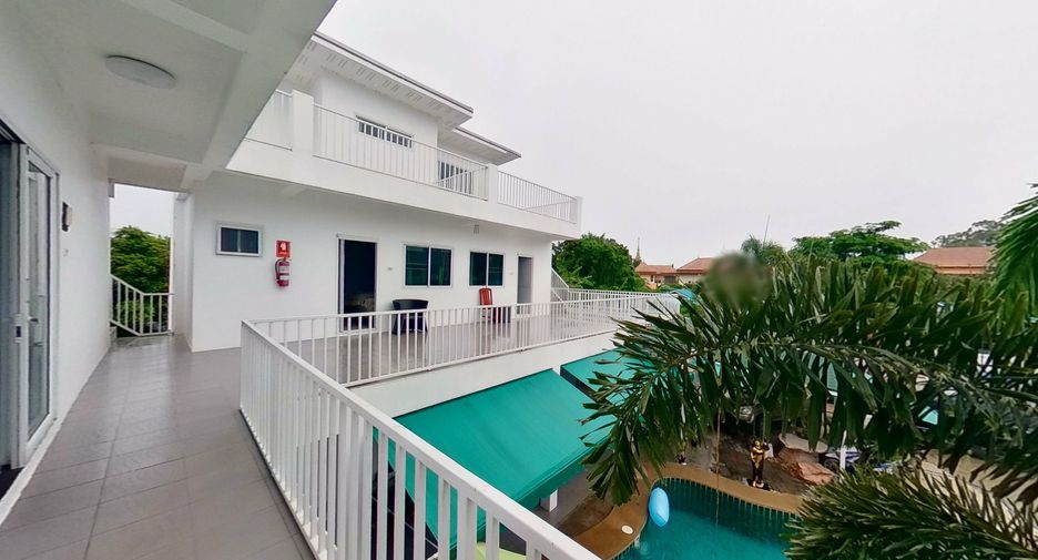 For sale and for rent 8 bedrooms villa in Sattahip, Chonburi