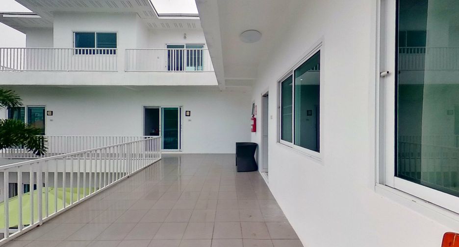 For sale and for rent 8 bedrooms villa in Sattahip, Chonburi