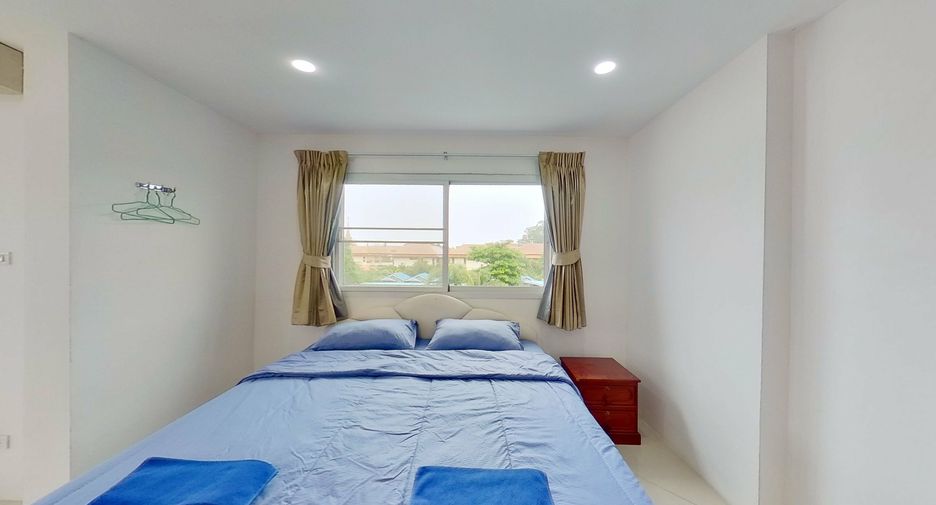 For sale and for rent 8 bedrooms villa in Sattahip, Chonburi