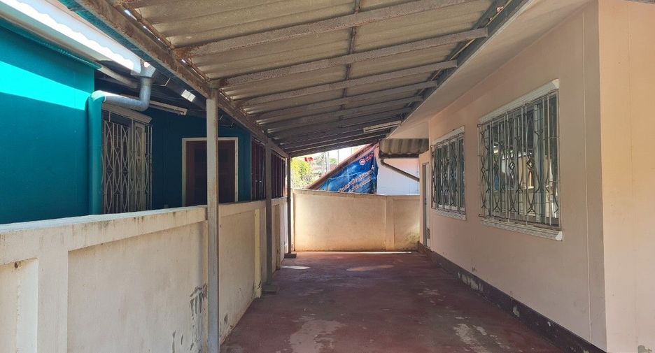 For rent 3 bedrooms house in San Kamphaeng, Chiang Mai