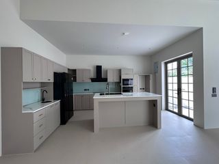 For sale 3 bedrooms villa in Mueang Phuket, Phuket