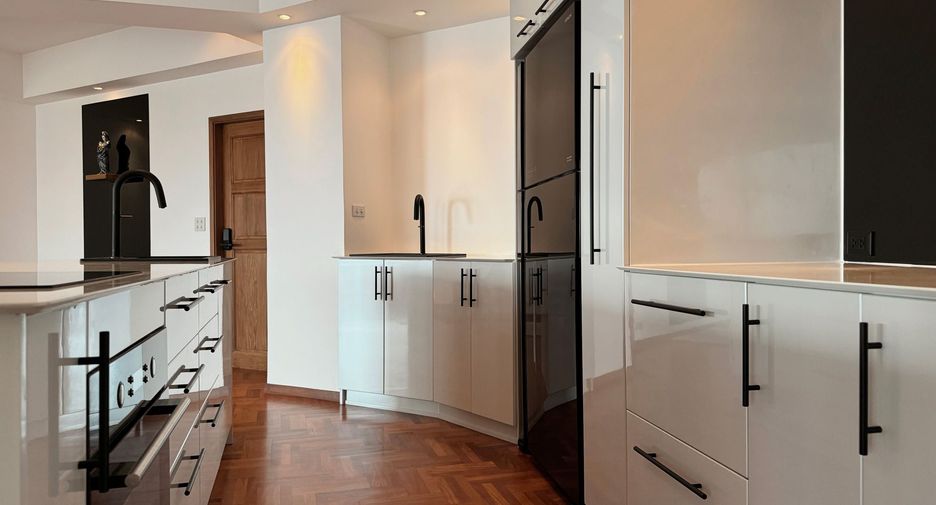 For sale and for rent 2 bedrooms condo in Bang Lamung, Chonburi