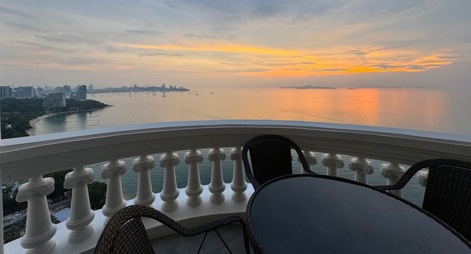 For sale and for rent 2 bedrooms condo in Bang Lamung, Chonburi