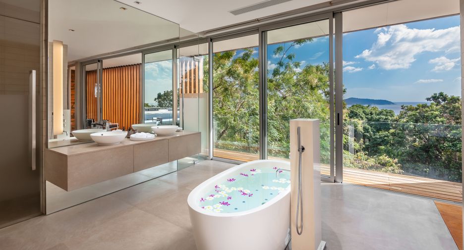 For sale 4 bedrooms villa in Kathu, Phuket