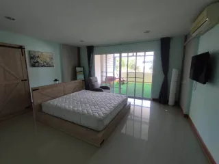 Reihenhaus zum Kauf mit 4 Zimmer in Hua Hin, Prachuap Khiri Khan