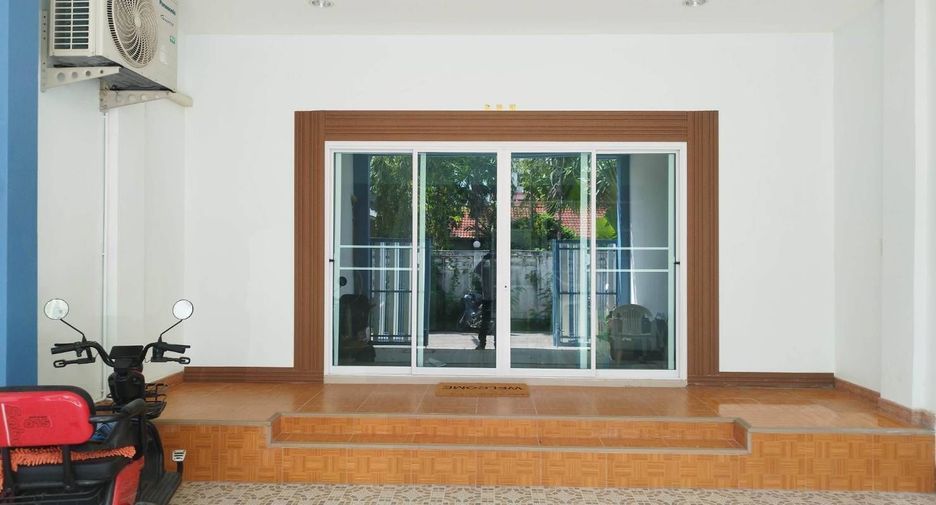 For sale 4 bedrooms townhouse in Hua Hin, Prachuap Khiri Khan