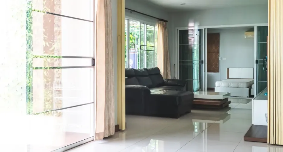 For rent 4 bedrooms house in San Kamphaeng, Chiang Mai