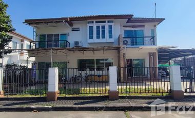 For rent 4 bedrooms house in San Kamphaeng, Chiang Mai