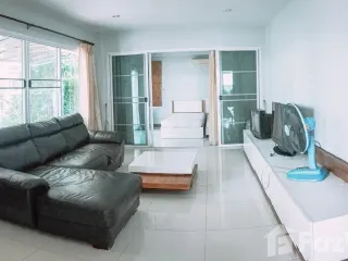 出租 4 卧室 独立屋 在 San Kamphaeng, Chiang Mai