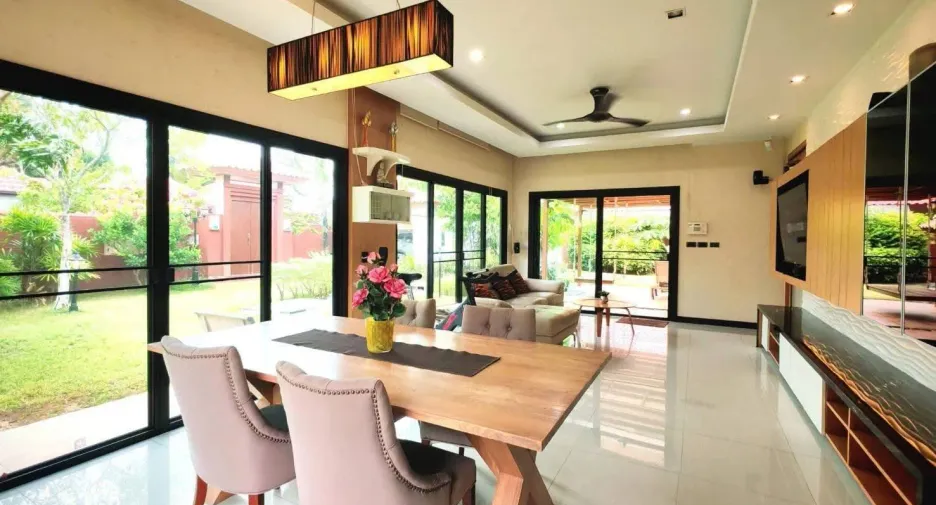 Casa en venta y en alquiler de 2 habitaciones en Bang Lamung, Chonburi
