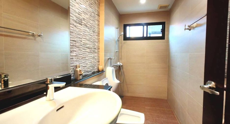 Casa en venta y en alquiler de 2 habitaciones en Bang Lamung, Chonburi