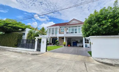 For rent 5 bedrooms villa in Mueang Chiang Mai, Chiang Mai