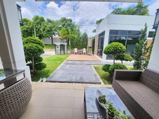 For rent 5 bedrooms villa in Mueang Chiang Mai, Chiang Mai