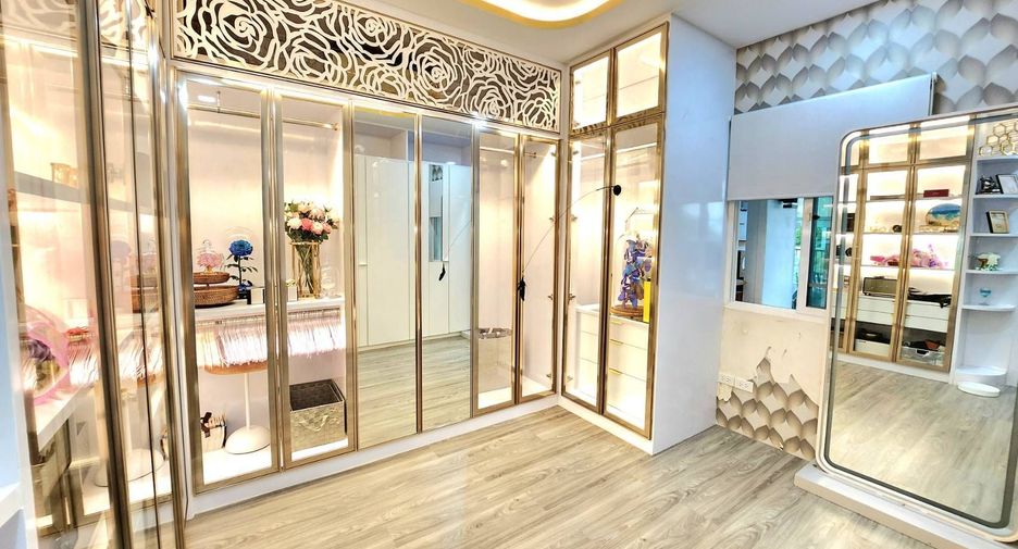 For rent 5 bedrooms villa in Mueang Chiang Mai, Chiang Mai