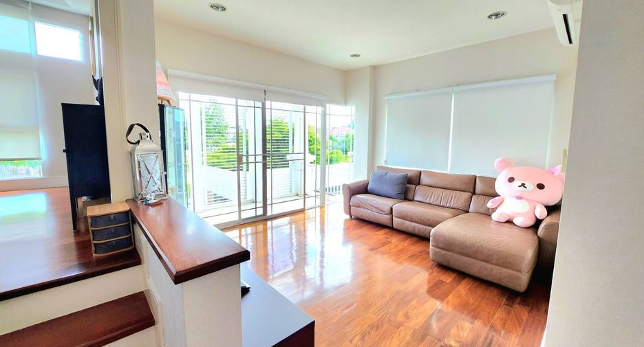 For rent 5 bedrooms villa in Mueang Chiang Mai, Chiang Mai