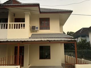 出售 2 卧室 联排别墅 在 San Sai, Chiang Mai