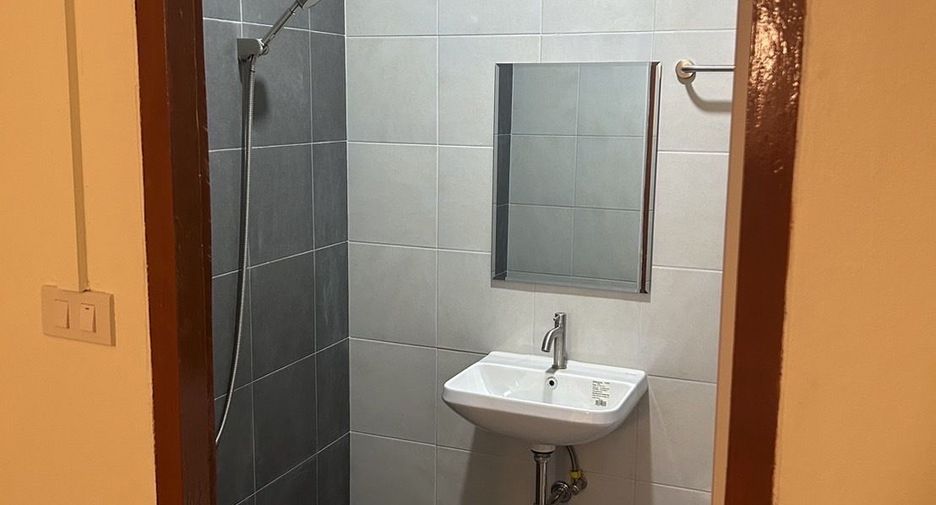 For sale 2 ベッドルーム townhouse in San Sai, Chiang Mai