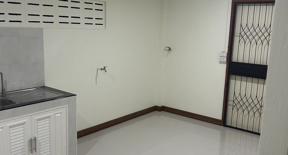For sale 2 ベッドルーム townhouse in San Sai, Chiang Mai