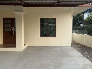 出售 2 卧室 联排别墅 在 San Sai, Chiang Mai