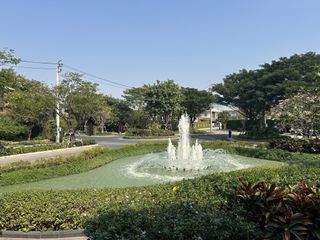 Casa en venta de 4 habitaciones en Bang Kapi, Bangkok