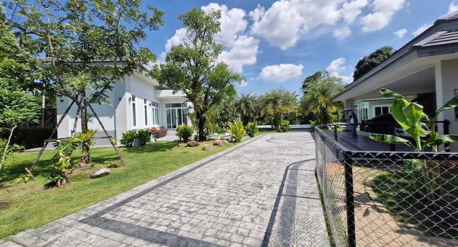 出售 3 卧室 独立屋 在 Sattahip, Chon Buri