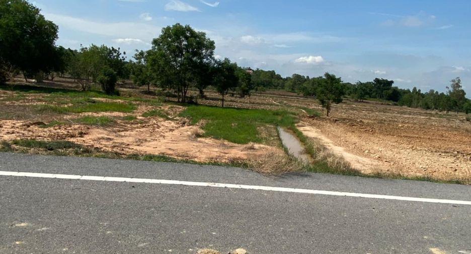 For sale land in Phatthana Nikhom, Lopburi
