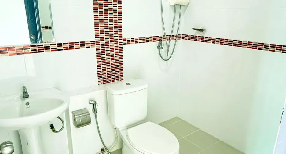 For sale and for rent 2 bedrooms townhouse in Pran Buri, Prachuap Khiri Khan