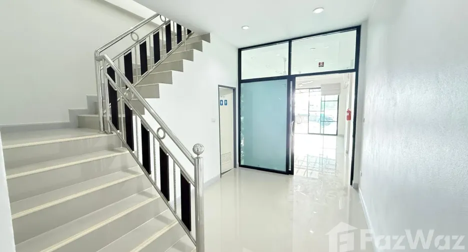For sale and for rent 2 bedrooms townhouse in Pran Buri, Prachuap Khiri Khan