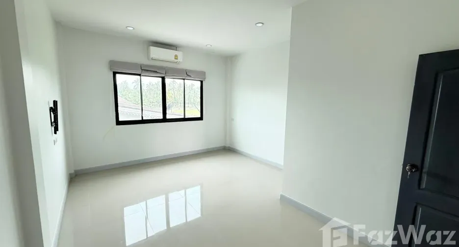 For sale and for rent 2 bedrooms townhouse in Pran Buri, Prachuap Khiri Khan