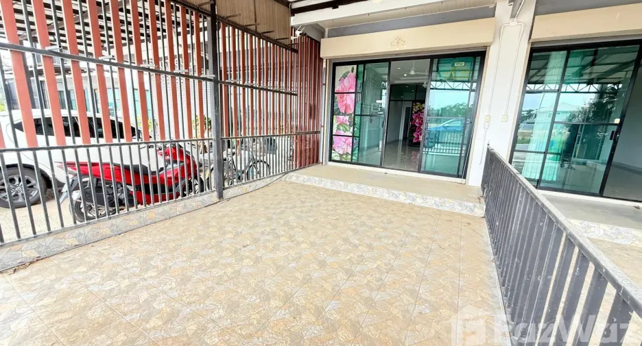 For sale and for rent 2 bedrooms townhouse in Pran Buri, Prachuap Khiri Khan
