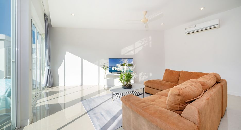 For sale 3 bedrooms villa in Mueang Phuket, Phuket