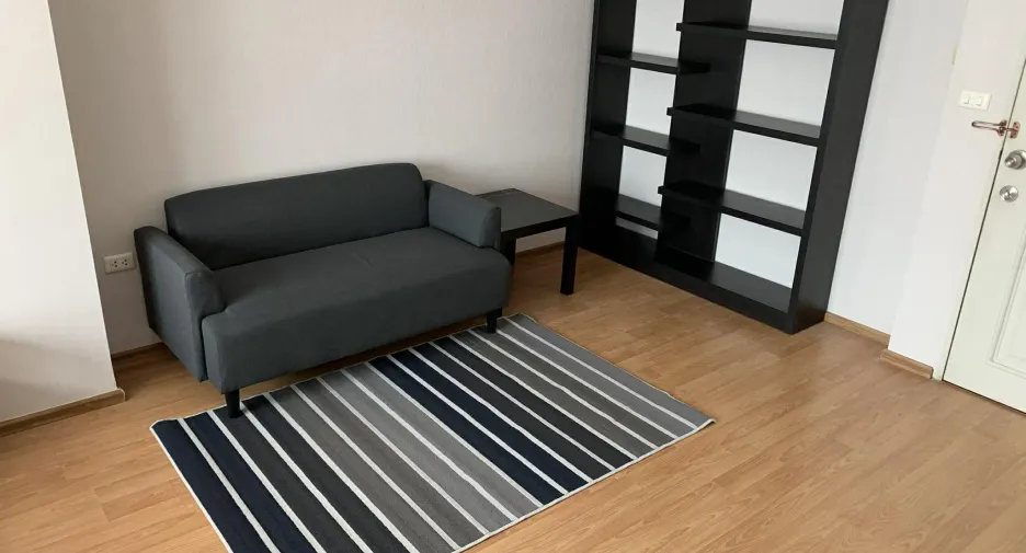 For sale studio condo in Huai Khwang, Bangkok