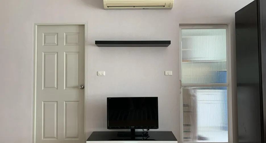 For sale studio condo in Huai Khwang, Bangkok
