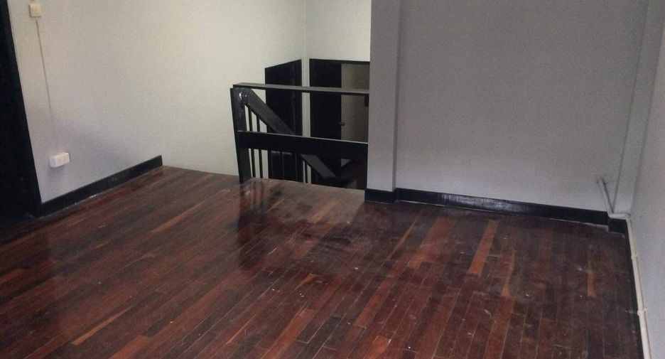 For rent 3 bedrooms house in Mueang Chiang Mai, Chiang Mai