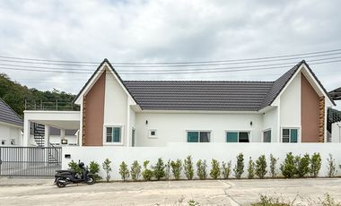 For sale 3 bedrooms villa in Hua Hin, Prachuap Khiri Khan