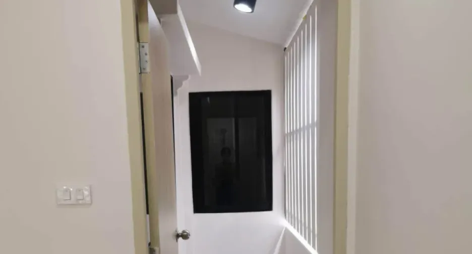 For rent 2 bedrooms townhouse in Mueang Chiang Mai, Chiang Mai