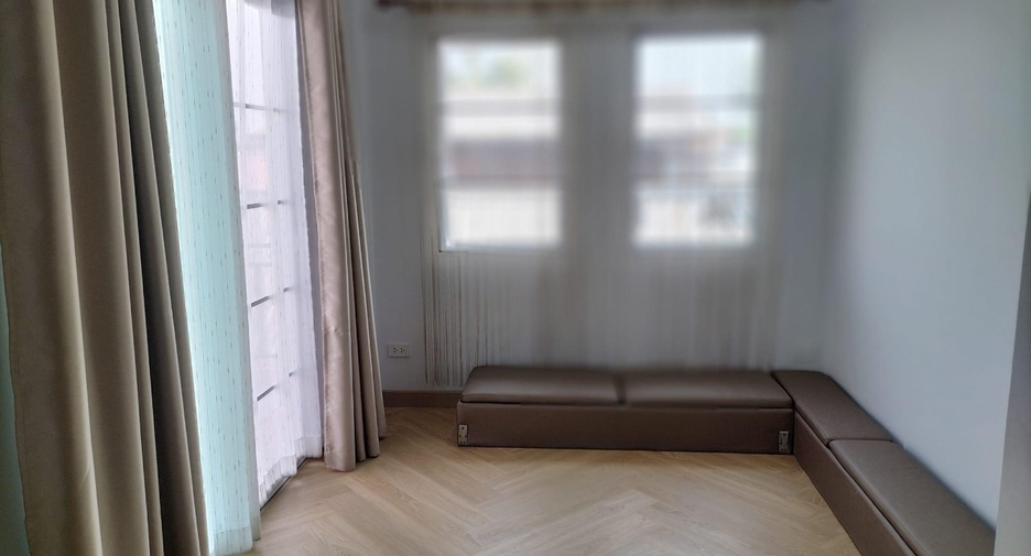 Casa en venta de 5 habitaciones en Mueang Chiang Mai, Chiang Mai