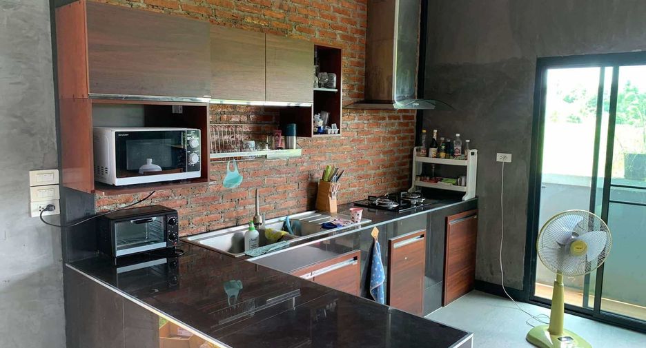 For rent 4 bedrooms house in San Sai, Chiang Mai