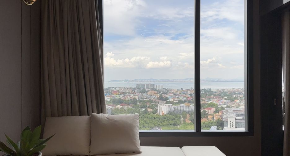 For rent 3 bedrooms condo in Bang Lamung, Chonburi