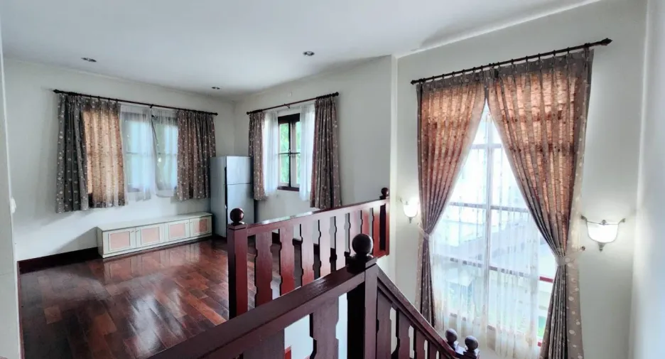 For rent 3 bedrooms house in Mueang Chiang Mai, Chiang Mai