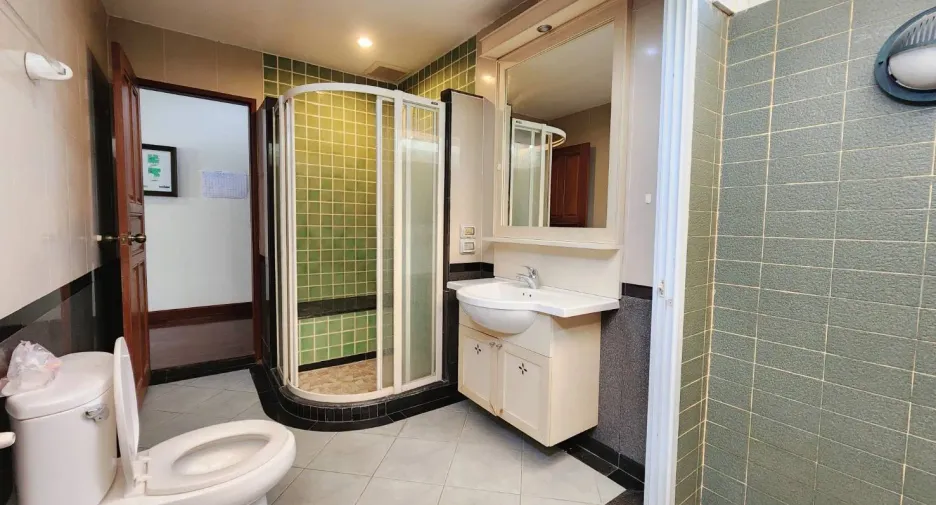 For rent 3 bedrooms house in Mueang Chiang Mai, Chiang Mai