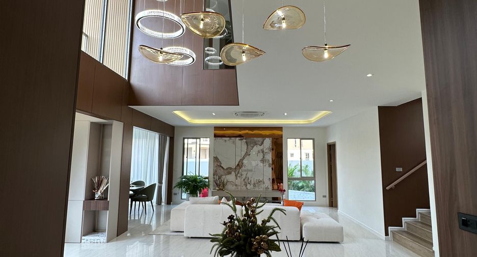 Villa zum Kauf mit 5 Zimmer in Bang Lamung, Chonburi