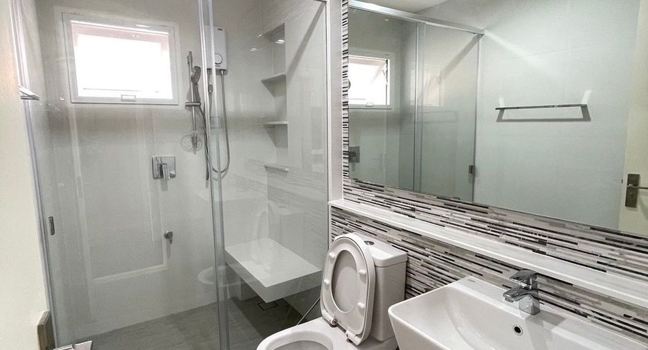 Haus zum Kauf und zur Miete mit 4 Zimmer in Mueang Chiang Mai, Chiang Mai