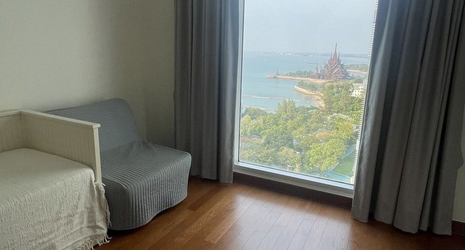 For rent 4 bedrooms condo in Bang Lamung, Chonburi
