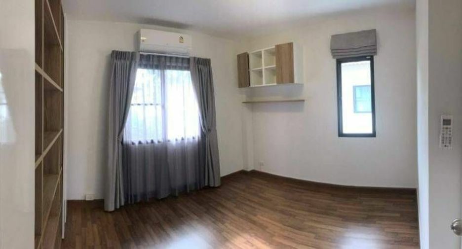 For sale 4 bedrooms house in Doi Saket, Chiang Mai